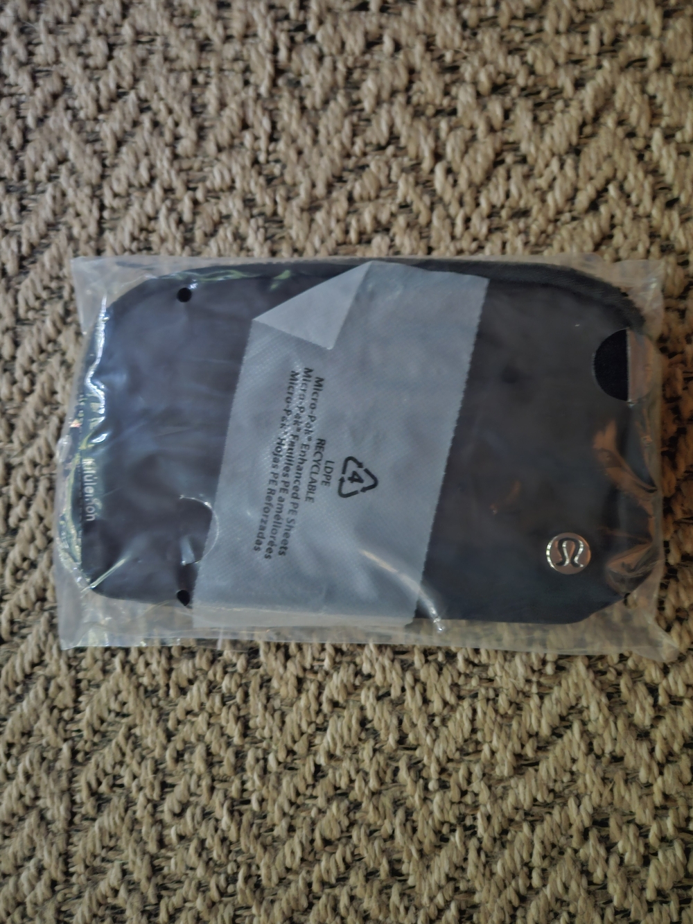 NWT lululemon athletica Everywhere Belt Bag